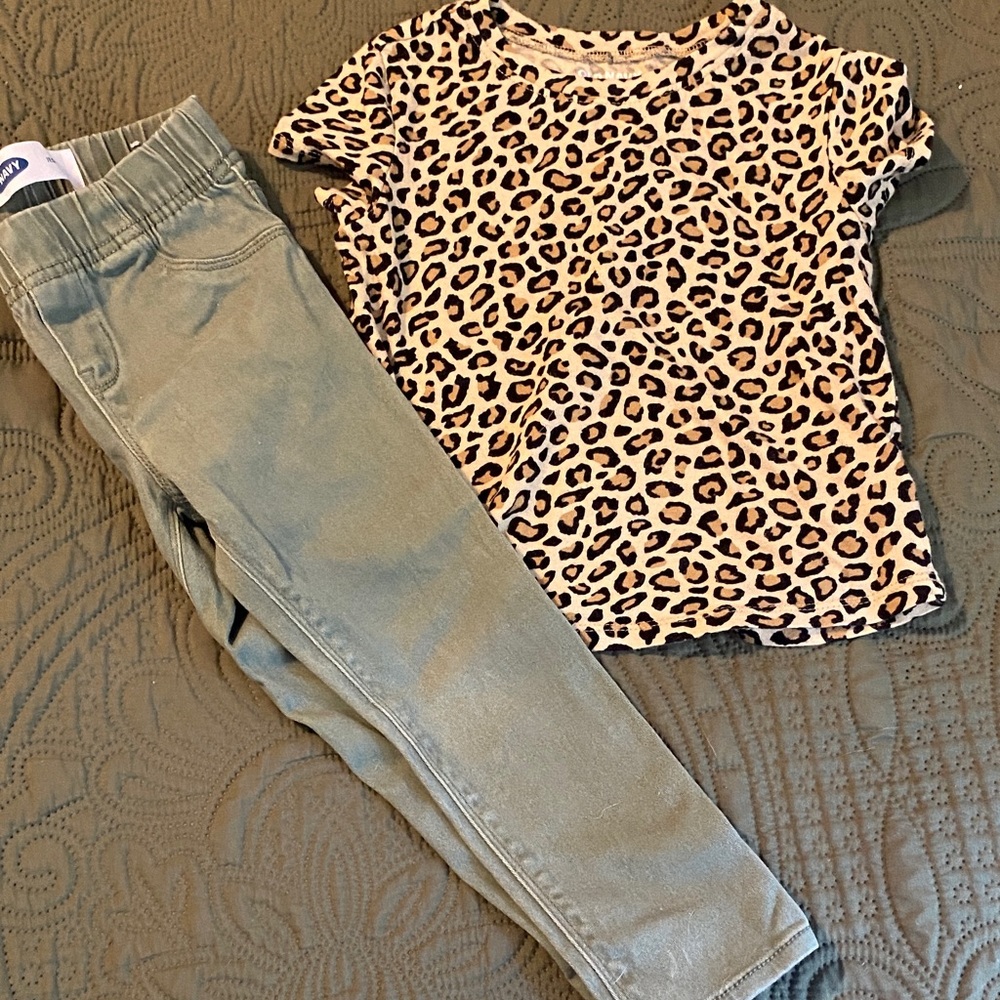 Old Navy Tan and Black Animal Print Shirt with Green skinnies